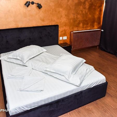 Pixxel House Hotel Moeciu De Sus Ngoại thất bức ảnh