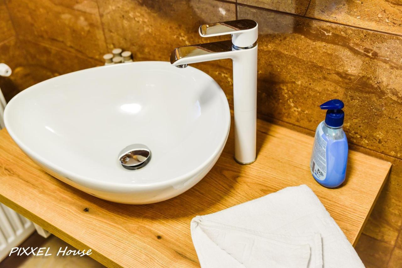 Pixxel House Hotel Moeciu De Sus Ngoại thất bức ảnh