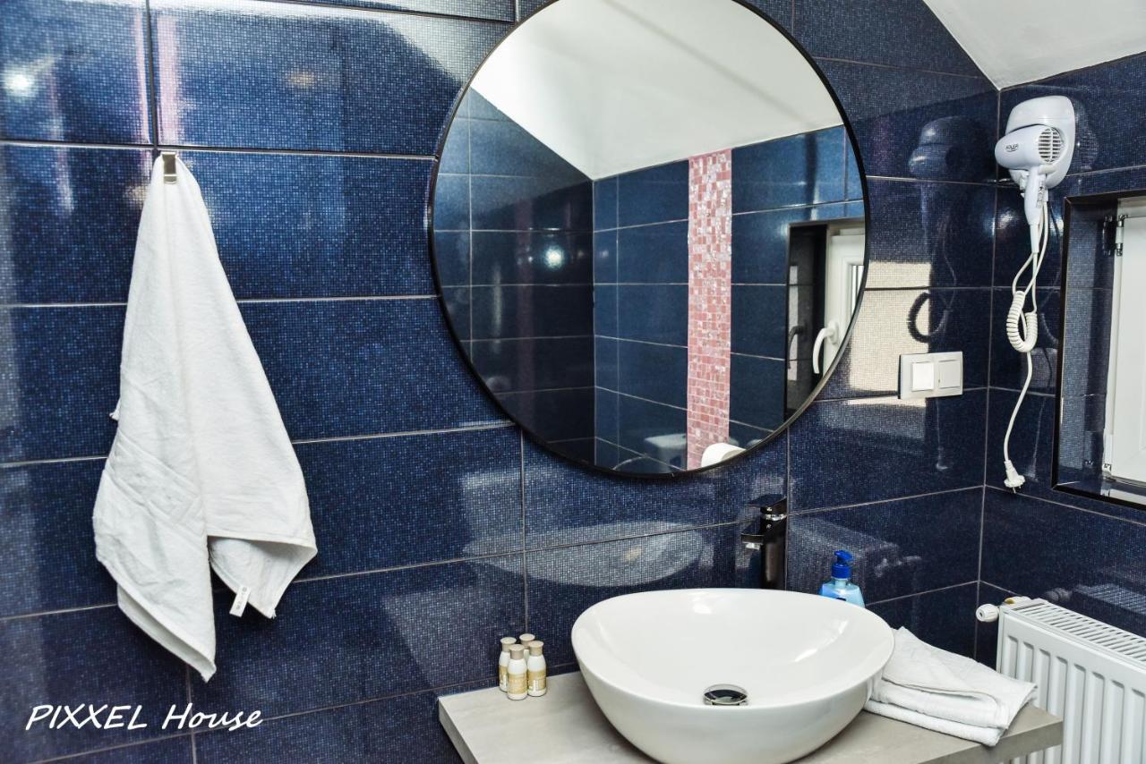 Pixxel House Hotel Moeciu De Sus Ngoại thất bức ảnh