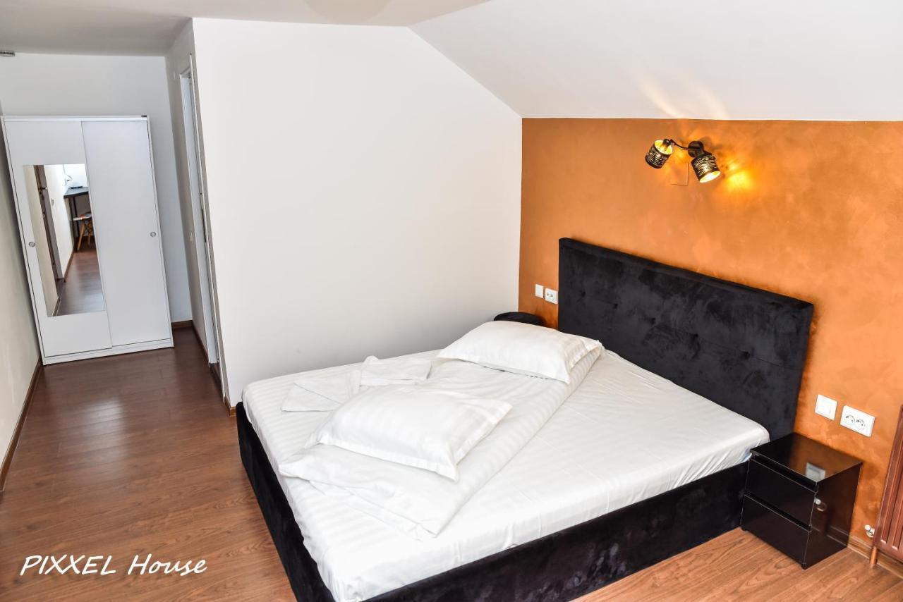Pixxel House Hotel Moeciu De Sus Ngoại thất bức ảnh